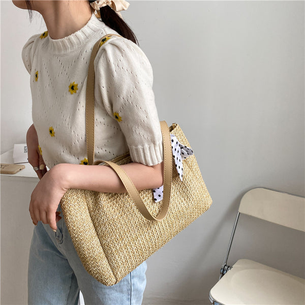 Bolso Tote Tejido con Cadena y Pañuelo Convertible