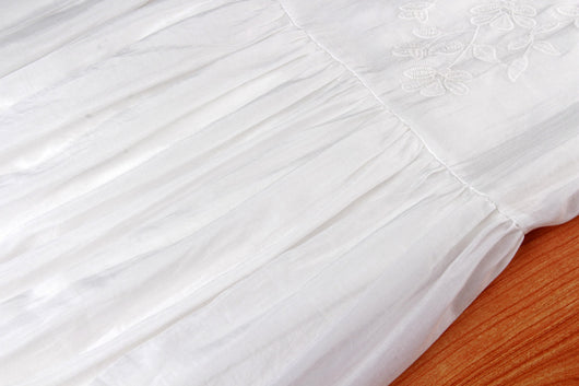 Vestido Blanco de Playa con Mangas Abullonadas - Perfecto para Vacaciones - Image 23