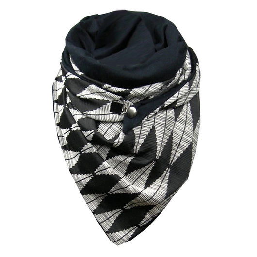 Chal Térmico Acolchado con Estampado y Broche - Image 8