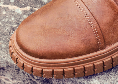 Botas de Cuero para Hombre - Diseño Versátil de Caña Media - Image 9
