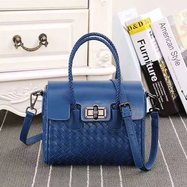 Bolso Tejido a Mano en Cuero Genuino - Image 3