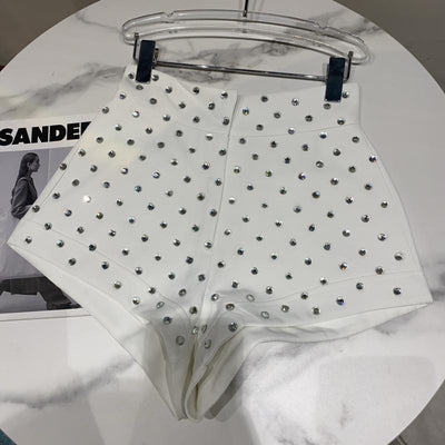Shorts Femeninos con Cristales de Diamante y Grano Grande - Image 4
