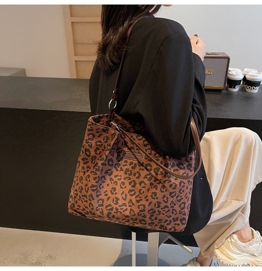 Bolsa Grande de Lona con Estampado de Leopardo para Hombro - Image 26