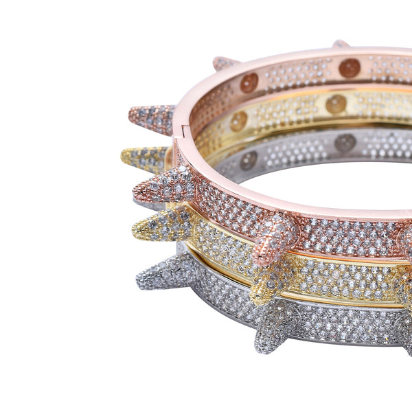 Pulsera Punk de Circonitas y Remaches en Acero Pesado