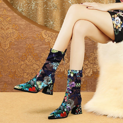 Botas Cortas Étnicas Bordadas - Image 6