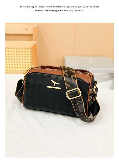 Bolsa Mensajera de Cuero con Detalles en Relieve - Elegancia Minimalista - Image 11