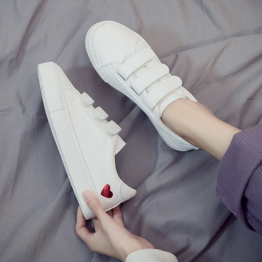 Tenis Escolares Blancos Estilo Coreano - Image 2
