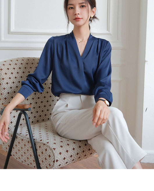 Blusa de Satén con Escote en V para Mujer - Elegancia Profesional - Image 4
