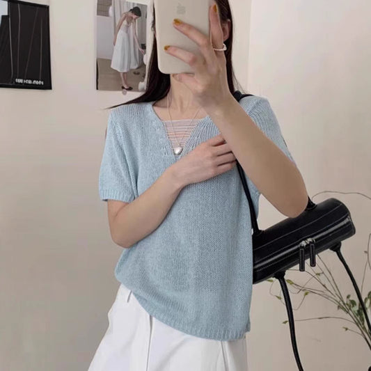 Blusa Hueca Escote V Colores Pastel Manga Corta - Image 2