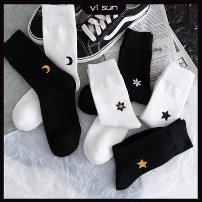 Calcetines JK Estilo Coreano Estrellas y Luna - Calcetines Altos de Color Puro