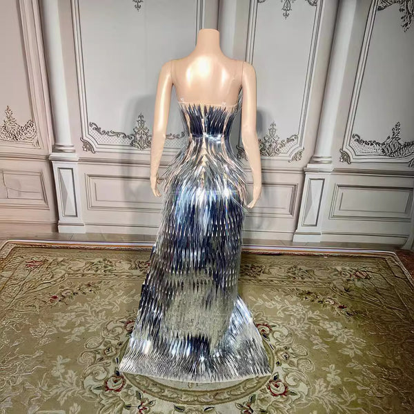Vestido de Noche Elegante con Lentejuelas y Abertura Lateral