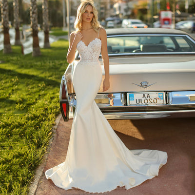 Vestido de Novia Blanco Tubo Escote Recto con Cola Sirena Elegante - Image 8