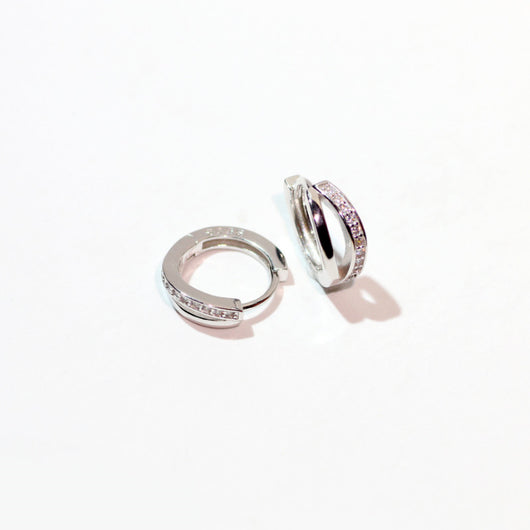 Aretes de Plata Esterlina con Acabado Dorado - Diseño Moderno y Versátil - Image 3