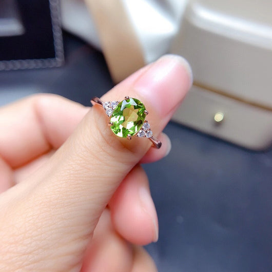 Anillo Peridoto para Mujer con Circón - Diseño Elegante y Sofisticado - Image 8