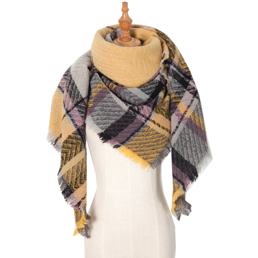 Chal Triangular Escocés para Otoño e Invierno - Amplio y Versátil - Image 51