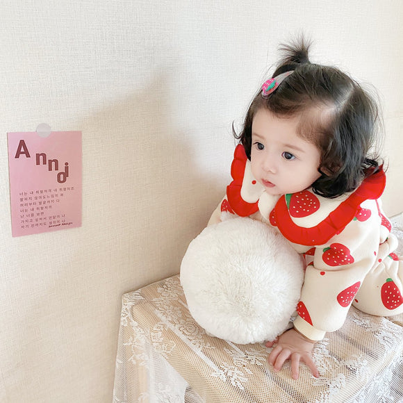 Enterizo Acolchado para Bebé Niña con Estampado de Fresas
