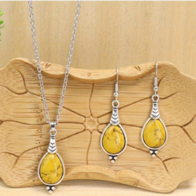 Conjunto de Aretes y Collar Étnicos Retro