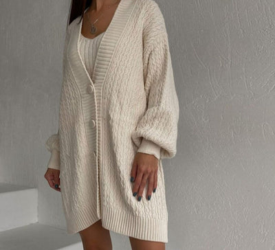 Conjunto Elegante: Blazer Monopecho y Vestido Suéter Camisola - Image 13