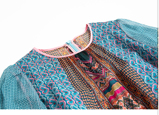 Vestido de Fiesta con Cintura Marcada y Estampado Navideño - Image 14