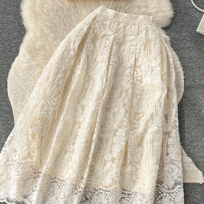 Conjunto Ejecutivo con Falda y Blusa de Mangas Abullonadas - Image 9