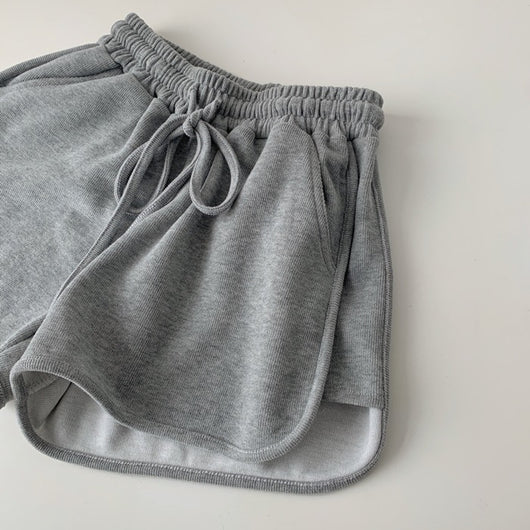 Shorts Deportivos de Pierna Ancha con Ajuste Versátil - Image 19