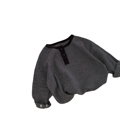 Remera Básica con Abertura Lateral y Rayas - Image 5