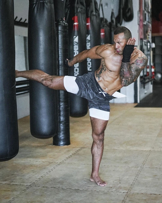 Pantalones Deportivos Sueltos Doble Capa con Múltiples Bolsillos - Image 25
