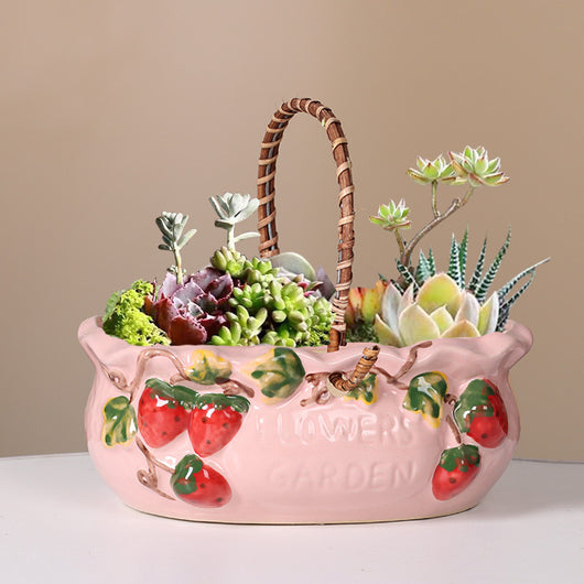 Maceta Decorativa para Suculentas con Diseño de Fresa Pintada - Image 2