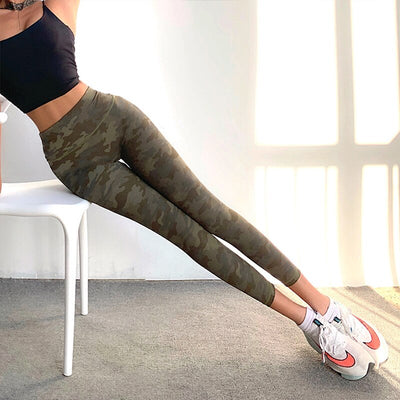 Pantalones Deportivos Camuflaje Peach Push-Up de Cintura Alta - Image 4