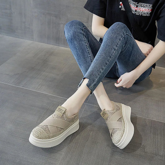 Mocasín Slip-On con Plataforma y Malla Transpirable - Image 7