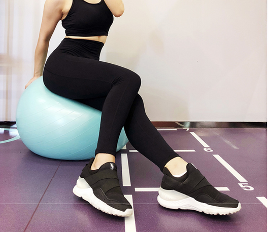Leggins Deportivos de Secado Rápido con Refuerzo en Cadera para Yoga y Running - Image 15