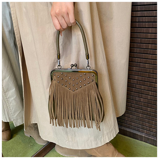 Bolsa Retro de Hombro para Mujer con Remaches y Borlas - Image 14