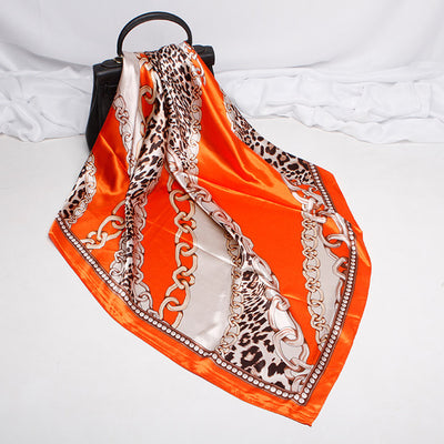 Pañuelo de Seda Estampado Cuadrado - Image 29