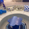 Mesa Minimalista Klein Blue con Flor - Diseño Moderno para tu Hogar