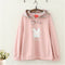 Blusa Universitária Estilo Soft Girl com Estampa de Coelhinho e Laço
