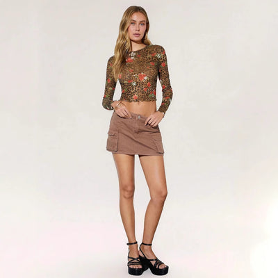 Blusa Estampado Leopardo y Flores Malla Cuello Redondo Manga Larga - Image 4
