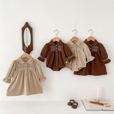Vestido Enterizo de Pana para Bebé Niña con Diseño Triangular - Image 37