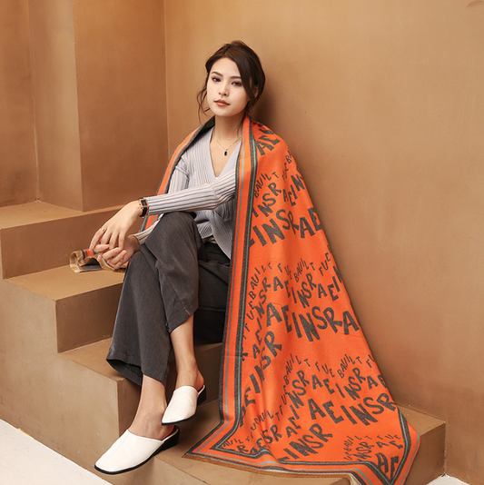 Bufanda Cálida con Diseño Jacquard de Letras para Mujer - Image 2