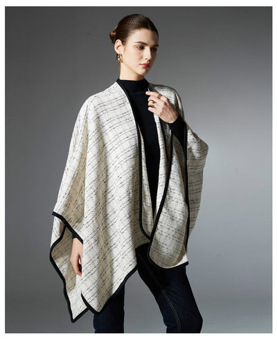 Par de Chales Beige con Hebilla para Otoño e Invierno - Image 9