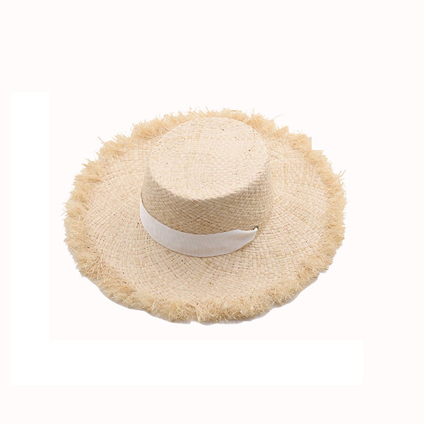 Sombrero de Paja Tejida con Lazo de Rafia y Borde Deshilachado