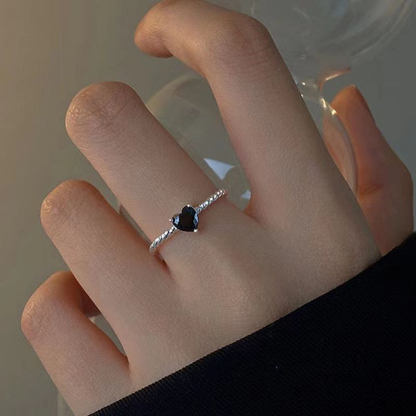 Anillo de Circonia Negra XINGX Sweet Cool Style para Mujer