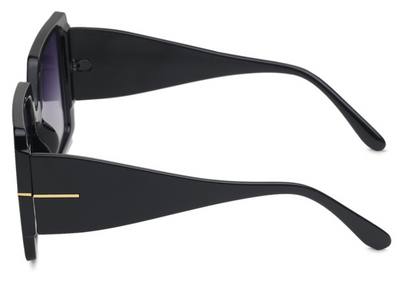 New ladies fashion personality black oversized square sunglasses with gradient lenses and gold-tone 'T' accents. - Image 13