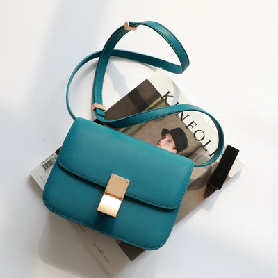 Bolsa Mensajera de Cuero Genuino para Viajes y Trabajo - Image 7