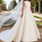 Vestido de Novia Elegante con Encaje Francés y Cola Satinada