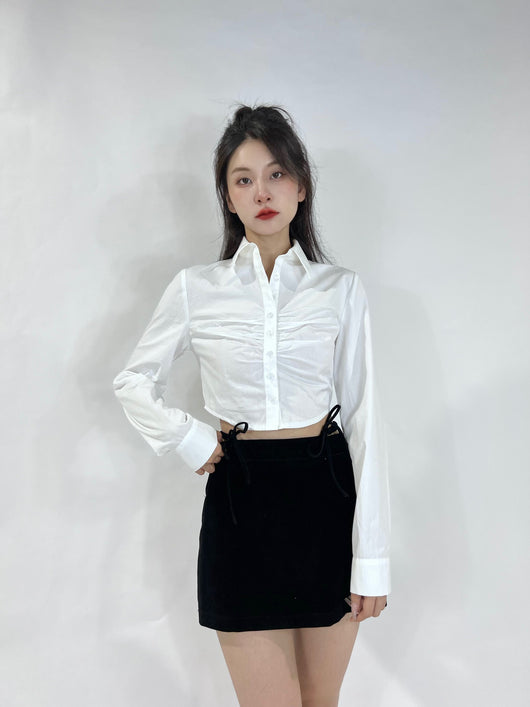 Blusa Blanca Plisada Ajustada para Mujer - Image 9