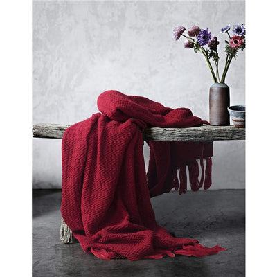 Manta Tejida de Lana Roja Cálida y Acogedora 130cm x 160cm - Image 9
