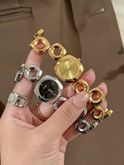 Reloj Pulsera Dorado Calado Moderno para Mujer - Image 12