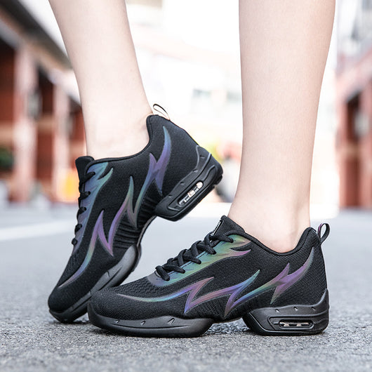 Tenis Deportivos para Mujer con Malla Reflectante y Tecnología Láser - Image 10