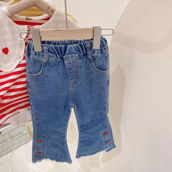 Conjunto Dos Piezas: Suéter Rayado y Pantalón Flare Denim Floral