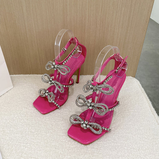Tacones Altos con Moño y Flores de Cristal Brillante - Image 3
